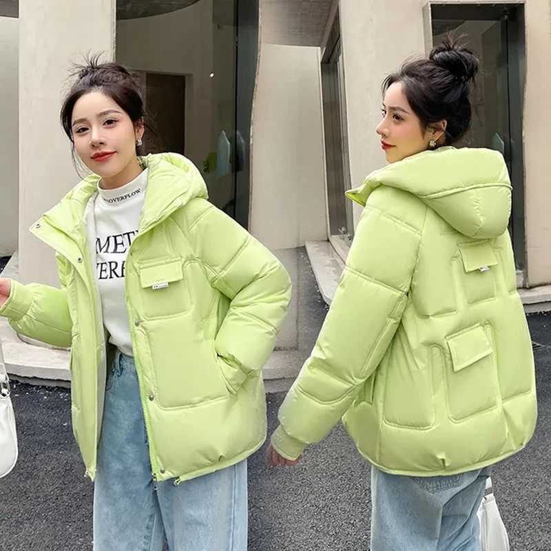 2025 New Winter Women Jacket Warm Parkas Female Thicken Cotton Padded Coats Hooded Parka Loose Snow Wear Outwear Student CoatT251105