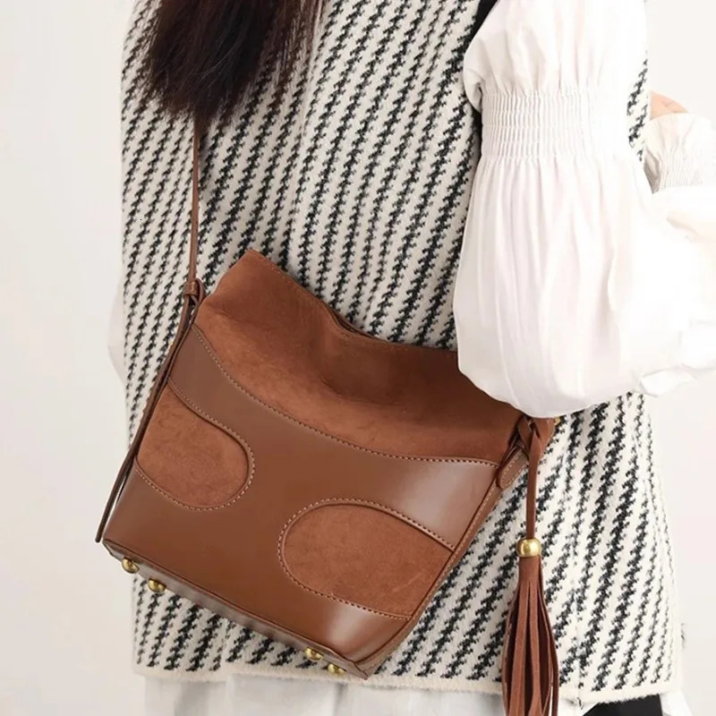 Retro matte bucket bag for women summer trendy simple pu leather commuting handbag casual single-shoulder crossbody bag 251104