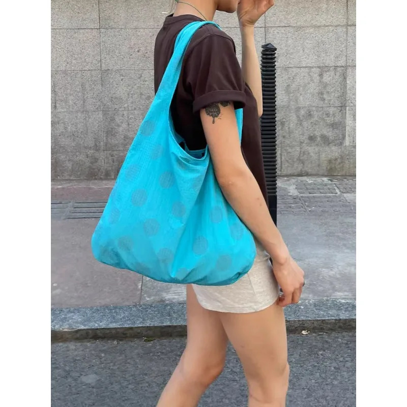 Y2K niche arc blue polka dot single shoulder tote bag large capacity commuting travel canvas handbag Korean 251104