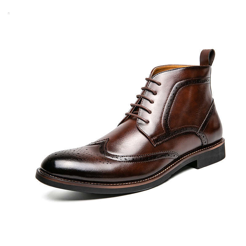 Large men's size 38-45 British style trendy Blok carved high top leather shoes Martin boots for men