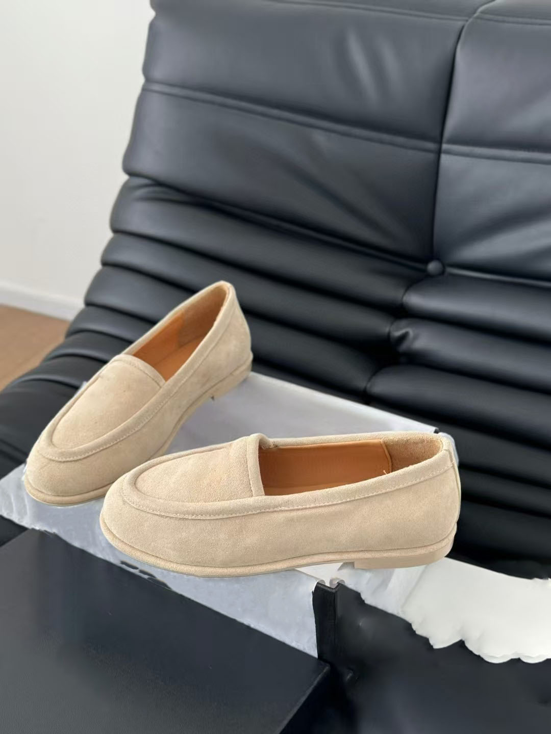 10A Mirror-Quality Women's Suede Shoes, Casual Slip-On Flat Shoes, Classic Ankle Shoes, Luxury Designer Desert Shoes, Loafers