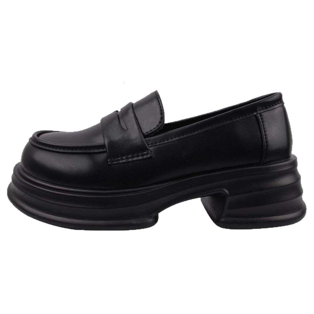 Black college style small leather 2025 Spring and Autumn new thick soled Korean version JK loafers versatile height increasing single women's sho