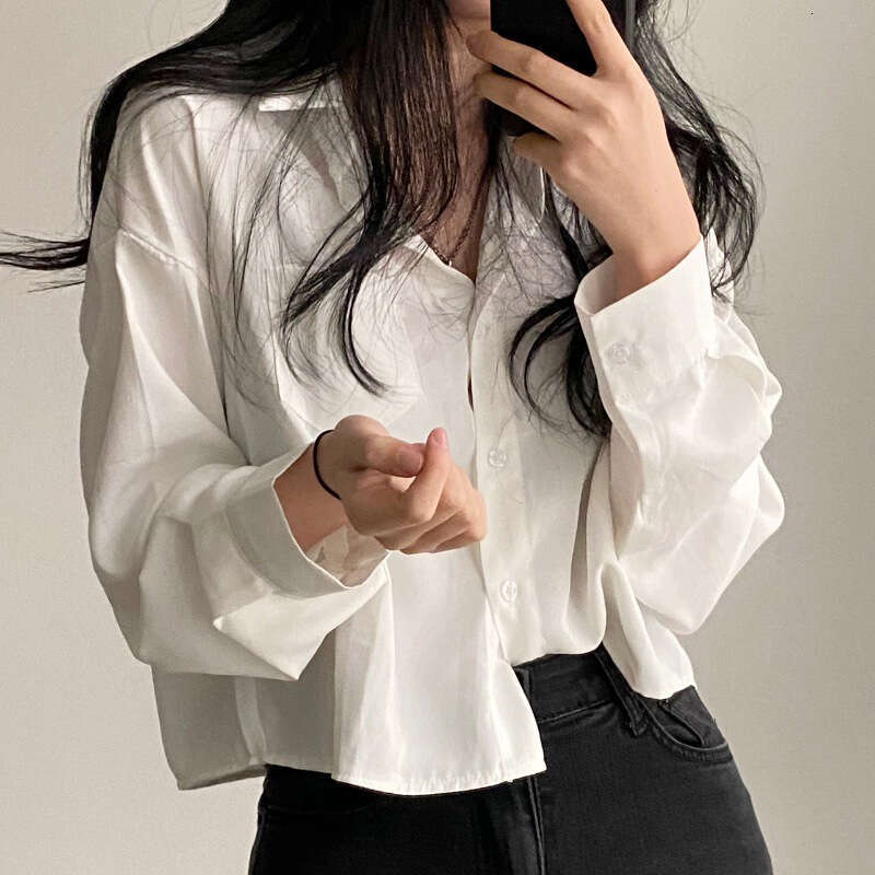 Korean Chic Retro Stylish Turn-Down Collar Fashion Versatile Design Sense Niche Single-Breasted Shirt Short Top For Women B5