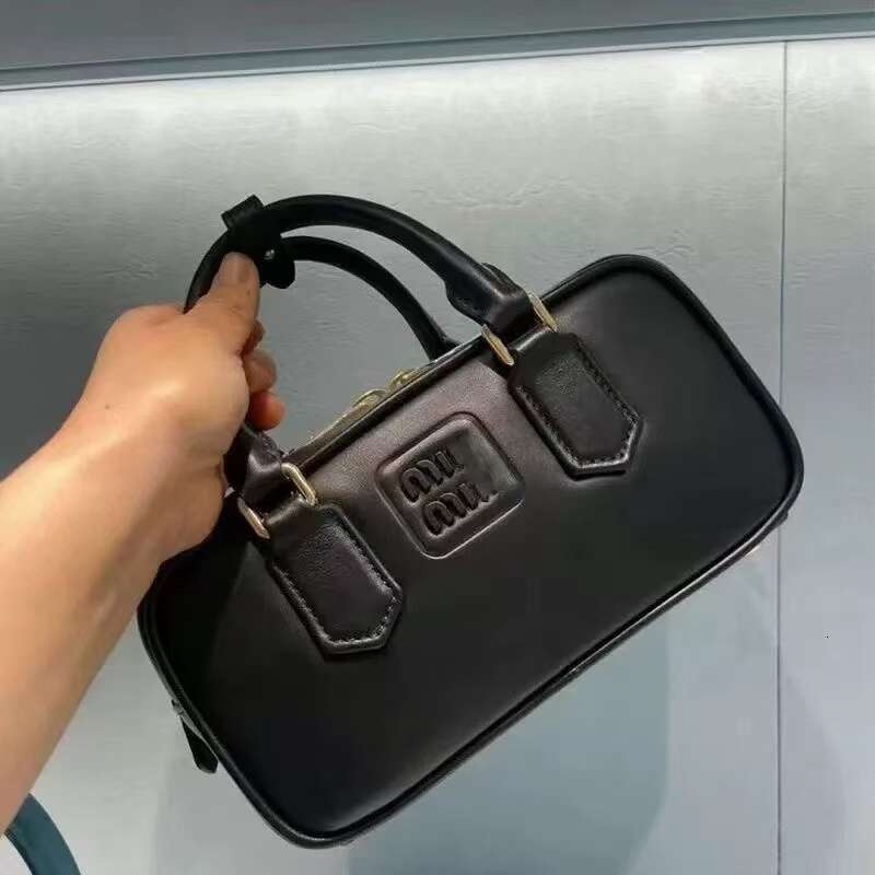 Designer muis Arcadie miue Tote Large Bowg Beach Shoulder Shopping Totes Bag Fashion Real Leather Crossbody Handbag c5 99b