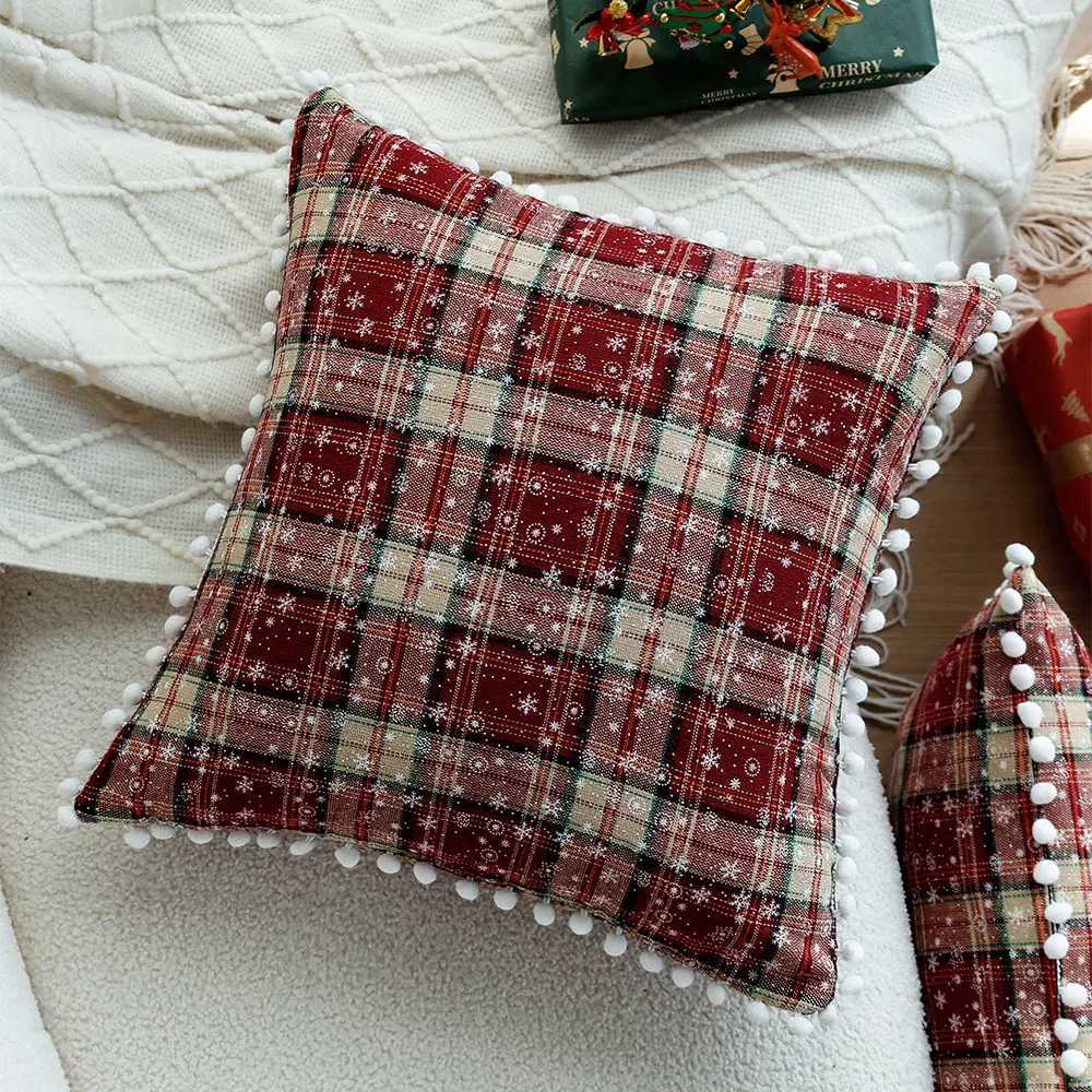 Double-Sided Plaid Christmas Decorative Cushion Cover with Balls Home Decoration Living Room Sofa Snow Throw Pillow Cover 45x45 Y251105