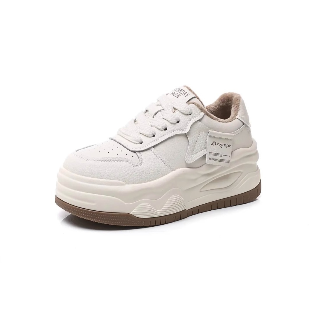 Niche platform shoes women's spring Korean version of Internet celebrity versatile heightened panda white shoes2025