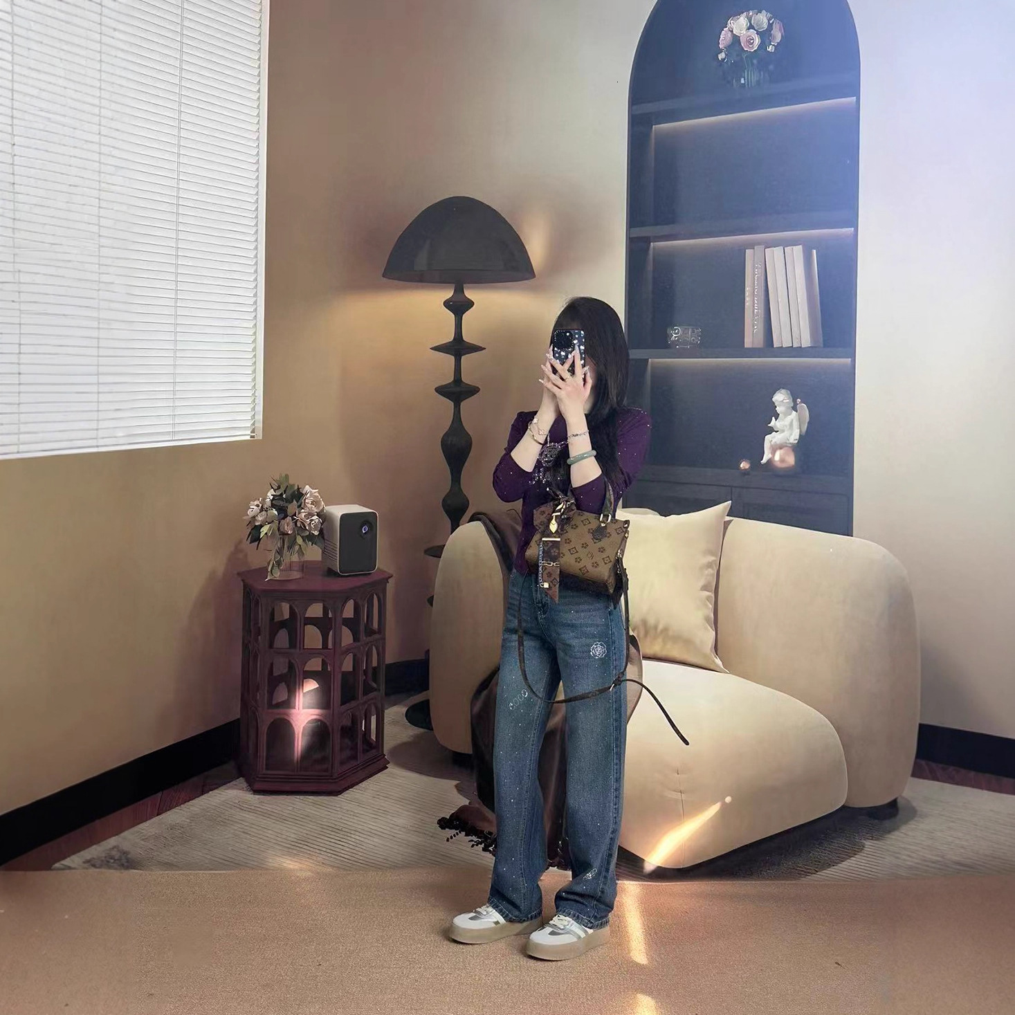 Casual Women's Top Autumn Winter New Stylish Heavy Rhinestone Elegant Warm Slimming Base Shirt High-end Feel ddmymoon