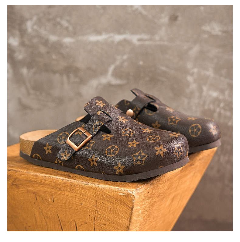 2025 Couple's winter Birkenstock-style shoes: men's closed-toe cork-soled slippers women's Korean-style fashionable half-slip-ons for o