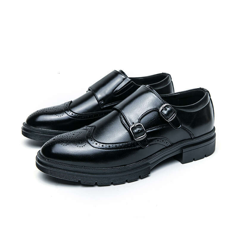 Men's in plus size, new fashionable men's business dress trendy groom's wedding shoes, shoe covers, foot leather shoes