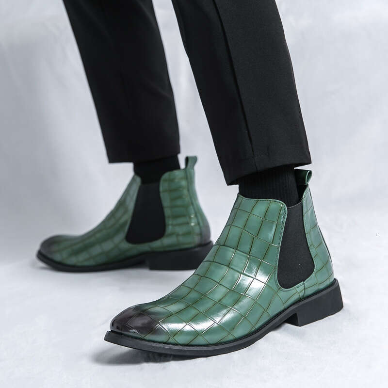Men's big size autumn and winter new fashionable British style men's casual leather shoes trend Chelsea short boots
