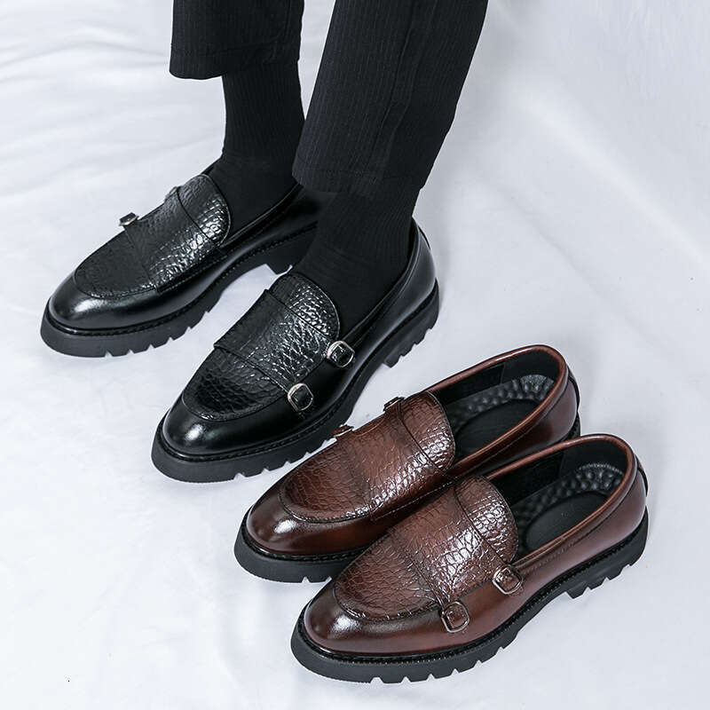 Men's shoes in plus size, new casual leather fashionable foot covers, business formal shoes, trendy suede loafers