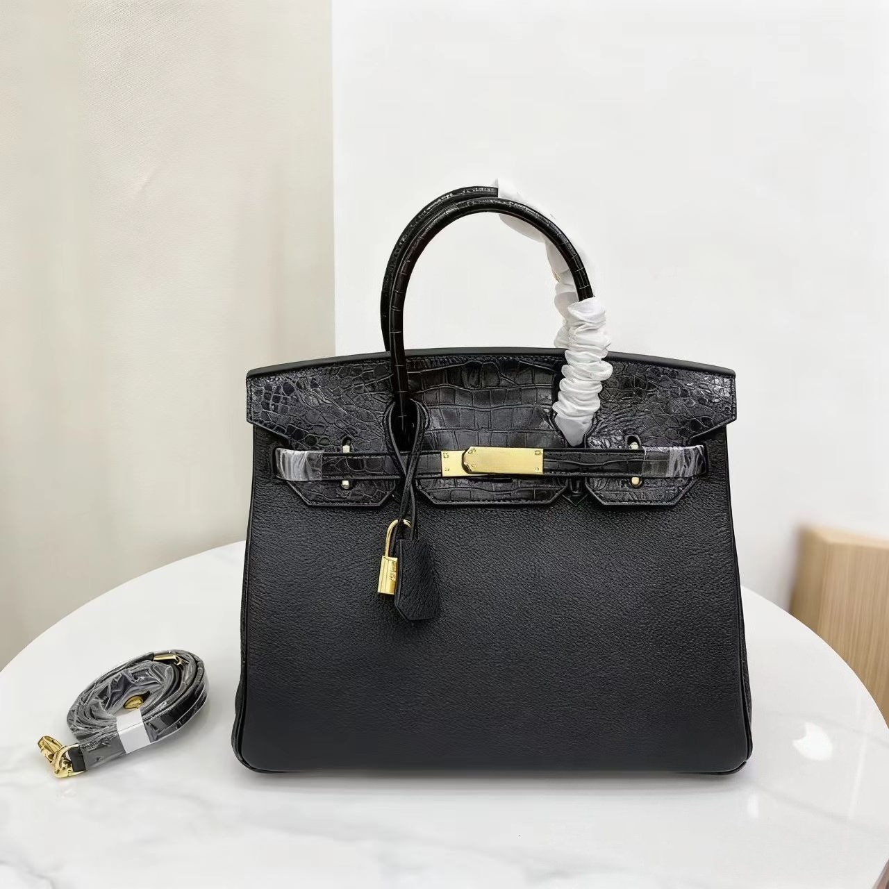 Genuine Leather Alligator Patchwork Women Totes Luxury Designer Lady Fashion Handbags Fashion Quality Shoulder Bag Classic Messenger Bags With Lock 30cm 25cm 3440