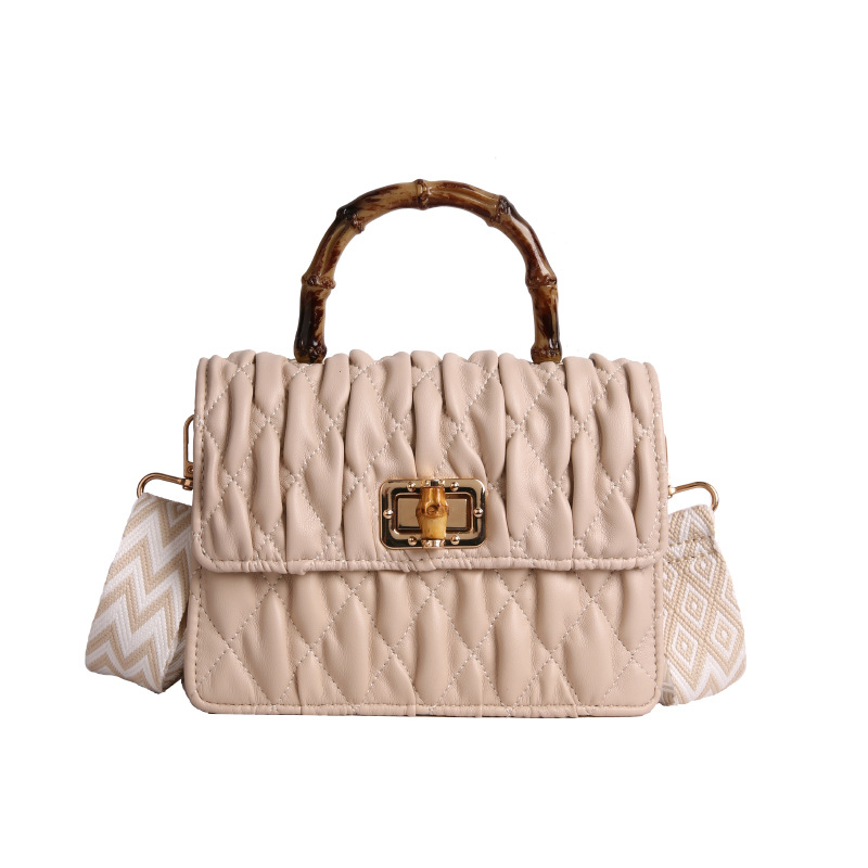 Free delivery new designer bag Simple and casual fashionable handbag simple and comfortable