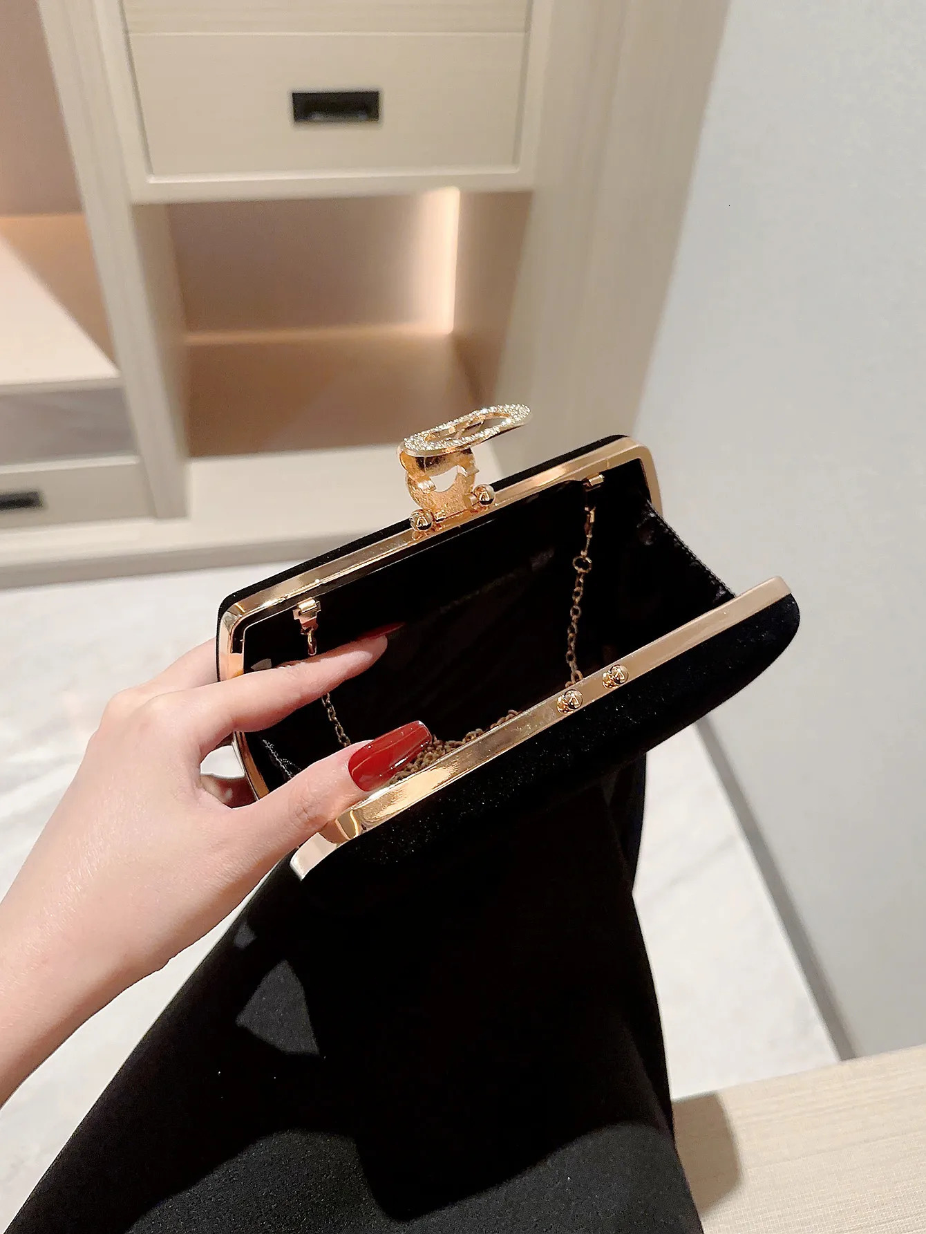 Ladies autumn velvet box dinner bag sparkling rhinestone decoration banquet bag clutch evening dress bag promotion bag party bag 250402