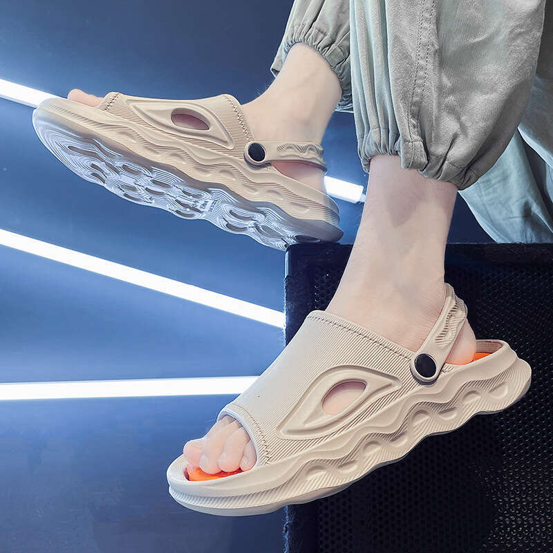 Large size sports for men, 2023 summer new trend, worn as outerwear, with a sense of stepping on poop, thick soled beach sandals