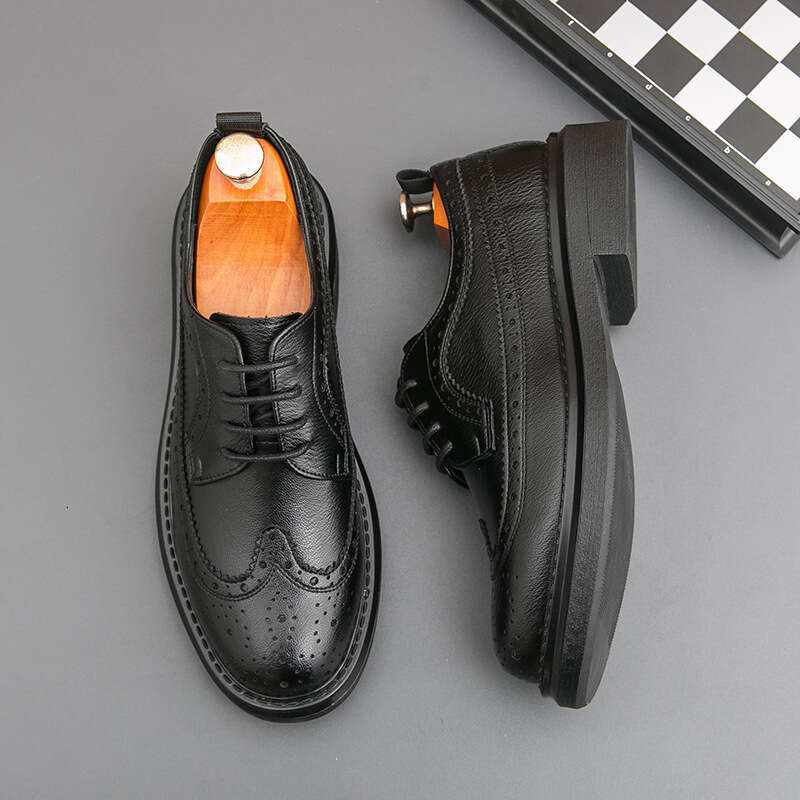 Men's in plus size, new casual leather fashionable men's block carved business dress shoes, wedding shoes