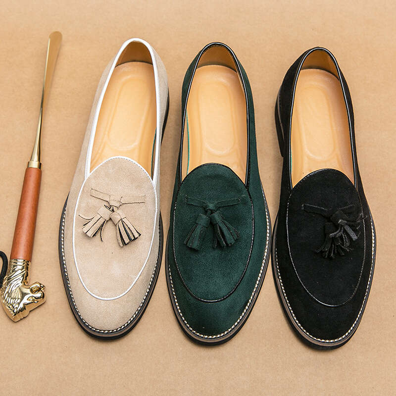 Men's casual in plus size, new tassel fashionable foot covers, lazy shoes, trendy business small leather shoes