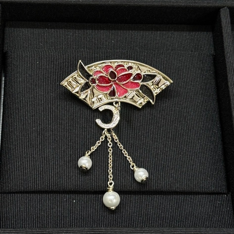 Luxury Designer Women Letter Brooches brand 18K Gold Plated Broche Rhinestone Fashion Jewelry Brooch Charm Pearl Pin Broches Wedding Party Gift