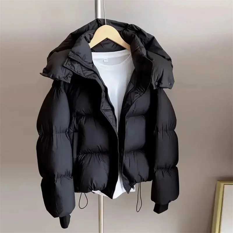 Ladies Short Down Cotton Jacket Women Winter Coat Jackets Warm Down Cotton Parkas New Fashion Hooded Loose Lady Bread CoatsT251105
