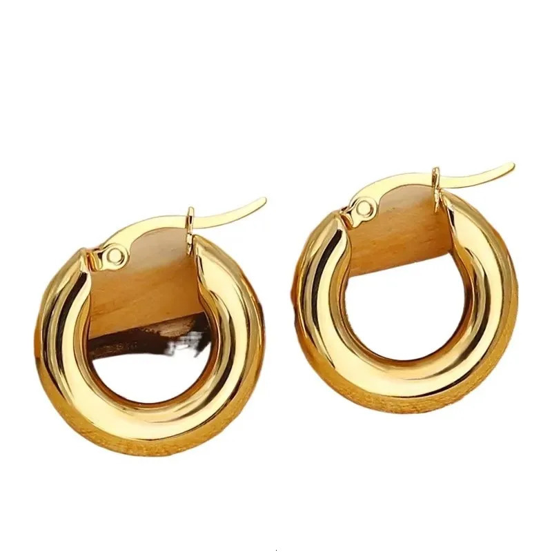 Classic Simple Gold Color Stainless Steel Geometric Circle Hoop Earrings for Women Charm Smooth Solid Chunky Earrings Jewelry 251131