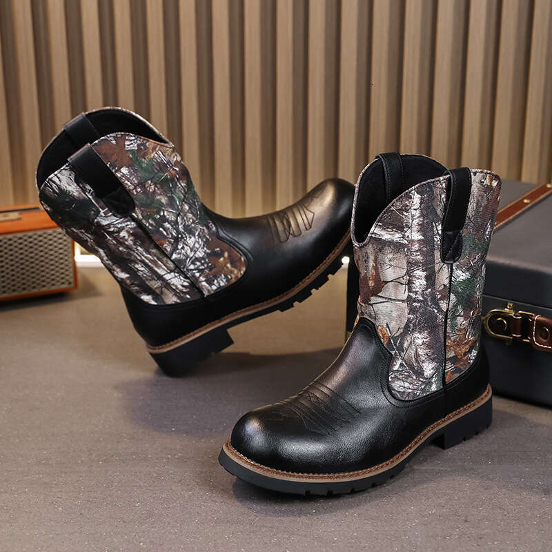 Men's big size autumn and winter new style fashionable high top leather shoes trendy denim knight boots