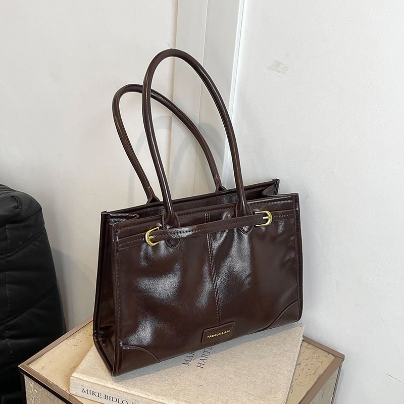 2025S new model designer Large capacity tote for women autumn winter new soft leather armpit bag textured and stylish shoulder bag totebag