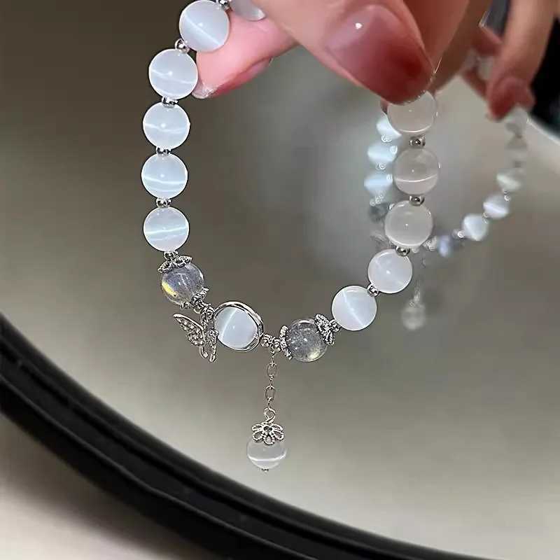 Gentle New Chinese Style Natural Moonstone Beaded Premium Feel Light Luxury Niche Designed Exquisite Butterfly Jewelry C251105
