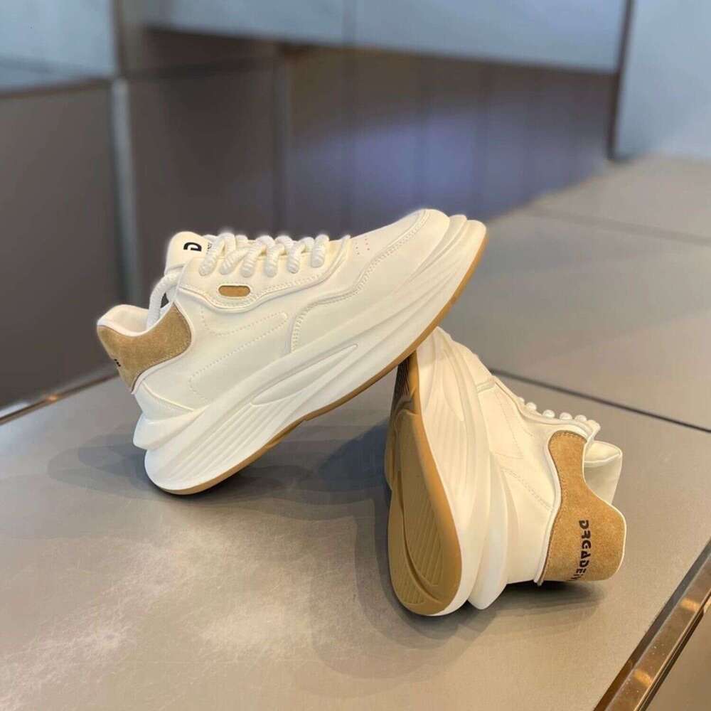 Men's Autumn New Fashion Versatile Soft Sole Dad Lightweight Quick Delivery TikTok Trending Outdoor Casual Shoes