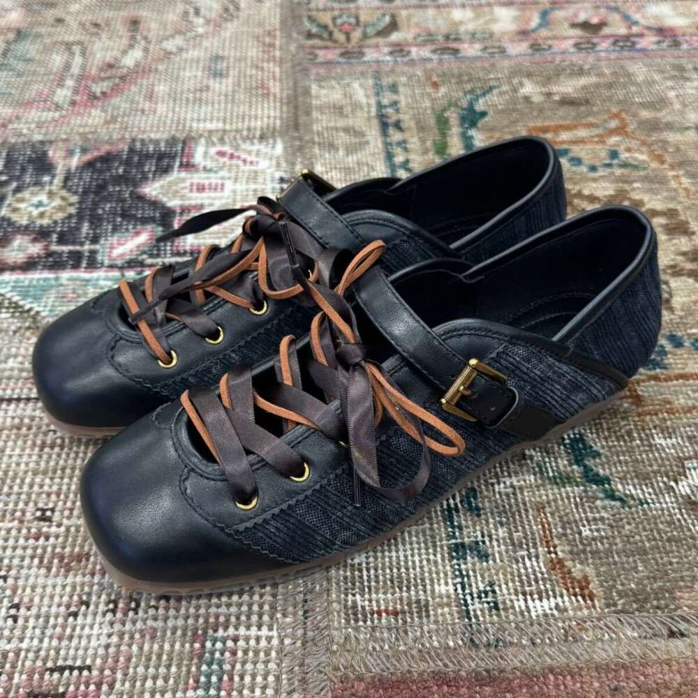 2025 Shallow Mouth Lace-Up Ballet for Women Spring New Genuine Leather Round Toe Ribbon Designer Shoe Flat Training Shoes