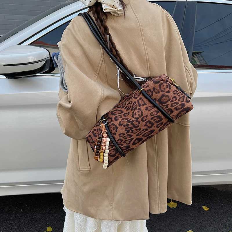 LEFTSIDE Women Small PU Leather Leopard Shoulder Bag 2025 Winter Retro Pillow Bag Luxury Designer Trend Female Handbags Z251104