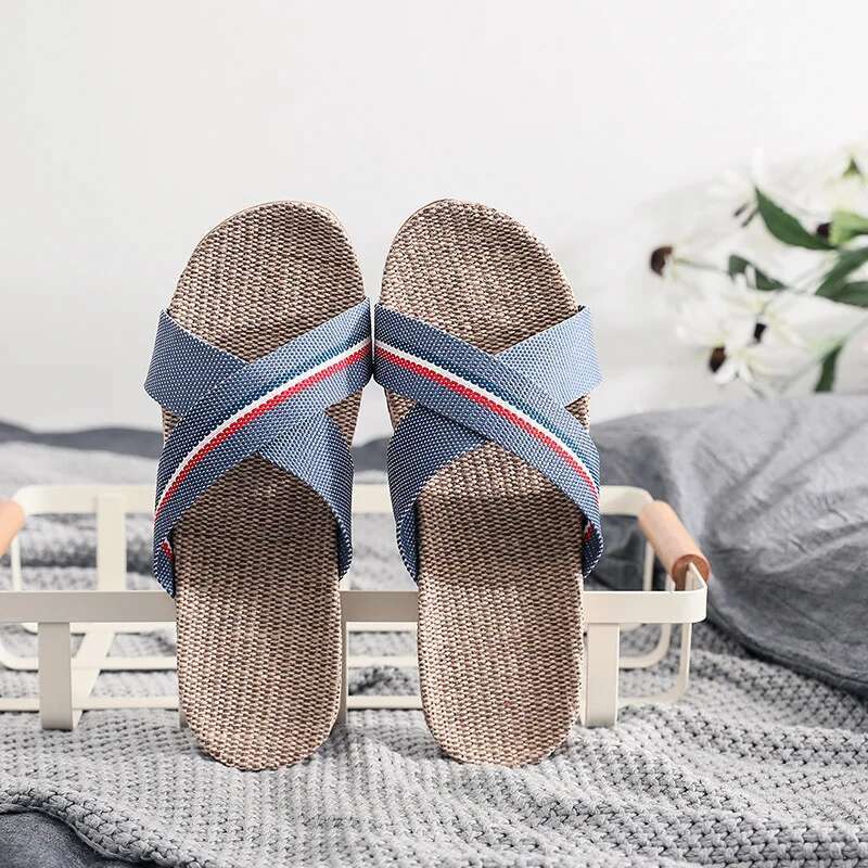 2025 Summer New Slippers Couple Home Thick Bottom Anti slip Interior Designer Fashion Sandals