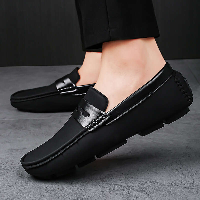 Large trendy bean size 46, one foot lazy casual shoes, men's loafers