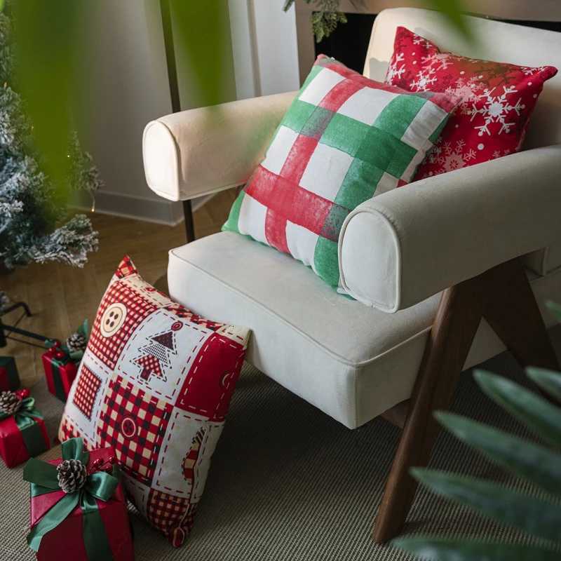 2Pcs 60X60CM Christmas Print Cushion Cover Red and Green Christmas Plaid Pillow Covers Decorative Home Holiday Decor Pillow Case Y251105