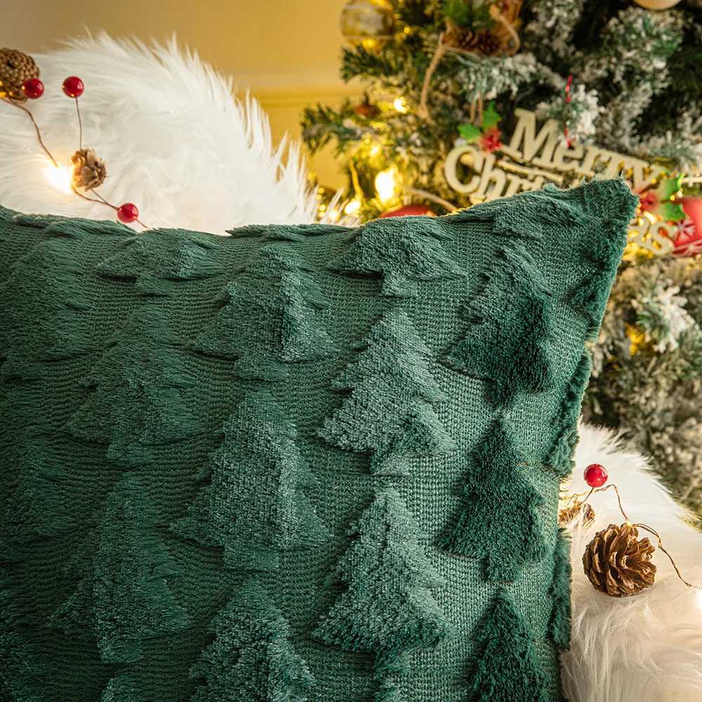 2 Pcs Christmas Tree Decorative Throw Pillow Covers Soft Fluffy Pillowcases for Home Dcor Boho Pillow Covers for Couch Bedroom Y251105