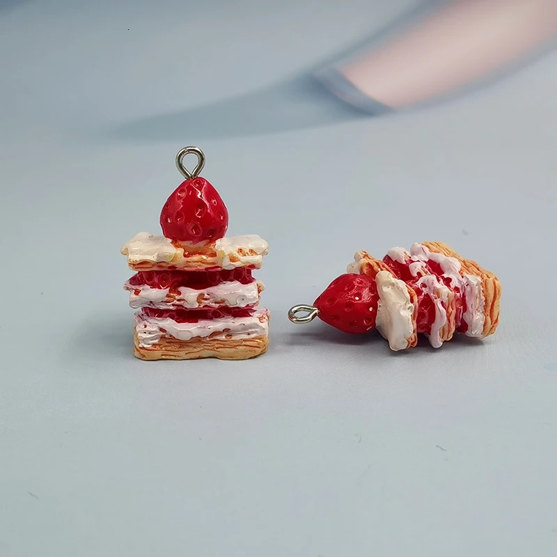 10 pieces of Korean red strawberry cake resin charm used for jewelry making hanging craft DIY earrings keychain P144 250325