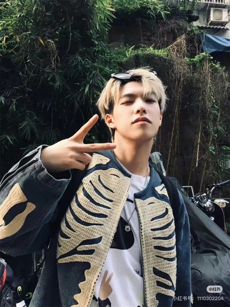 AutumnWinter Vintage Denim Heavy duty Bone Embroidered Loose Casual High Street Coat Japanese Trendy Mens Zipper 251030