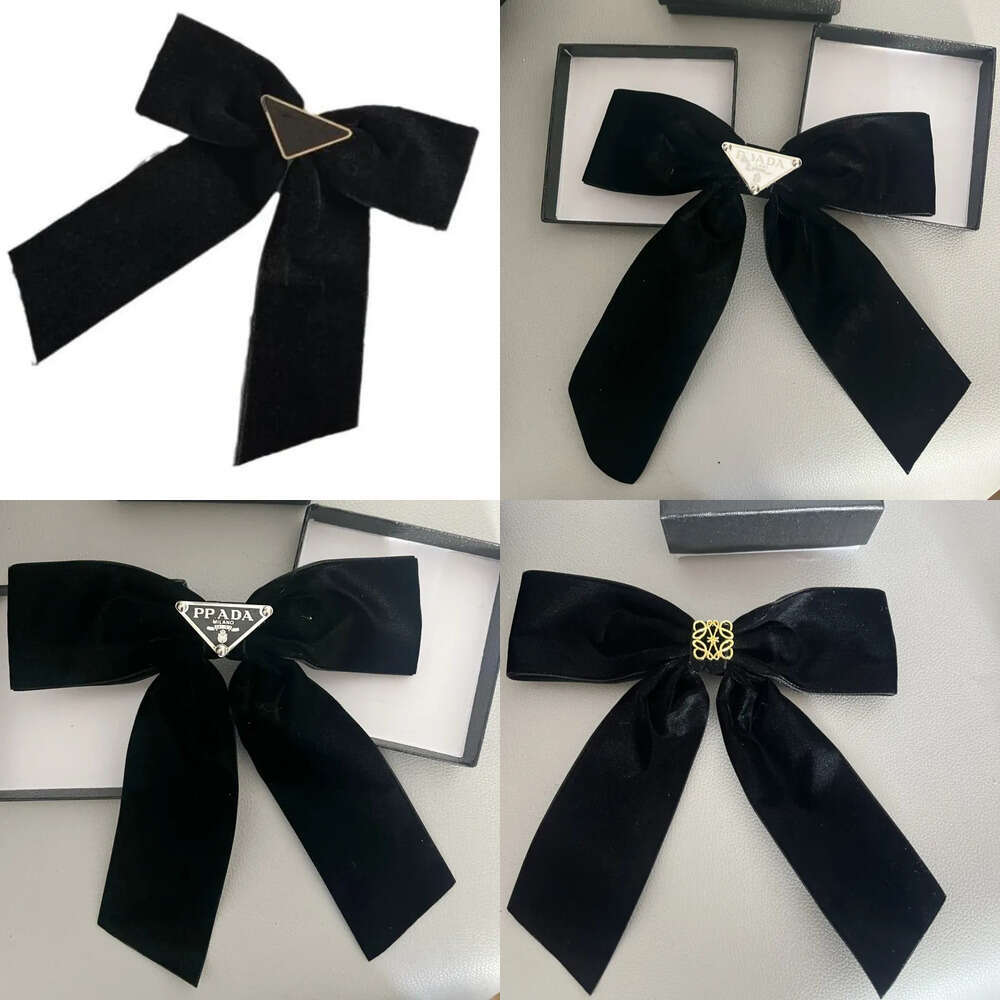 2025 Fashion Designer Inverted triangle Bow Barrettes Women Girl Velvet Cute Sweet Clips Luxury Hairclips Classic Letter Hairpin Hair Jewelry Gift