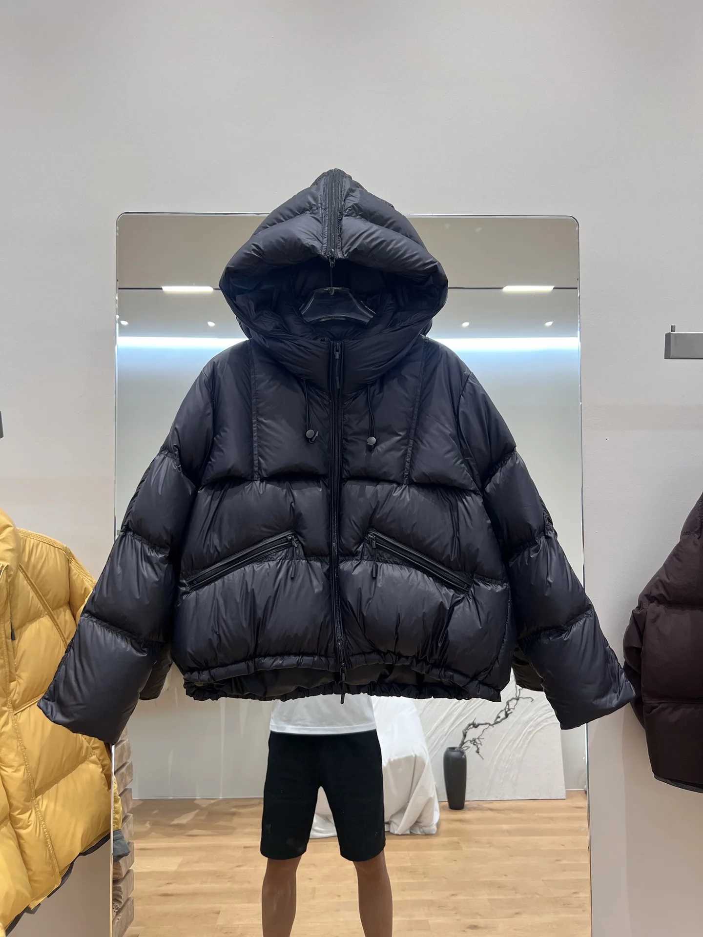 Winter Warm Hooded Short Down Jacket Women White Duck Down Zipper Fluffy Parker Outwears Female Puff Thicken Drawstring JacketsT251105