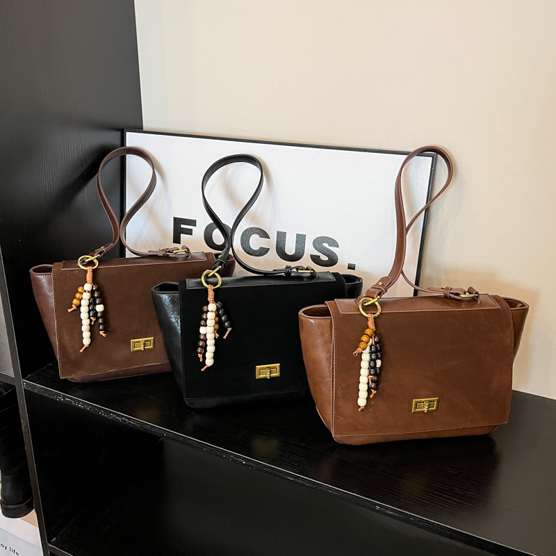 New Fashion Trend Single Shoulder Crossbody Trendy Women's Bag Versatile Light Luxury Multi-layer Texture Handbag