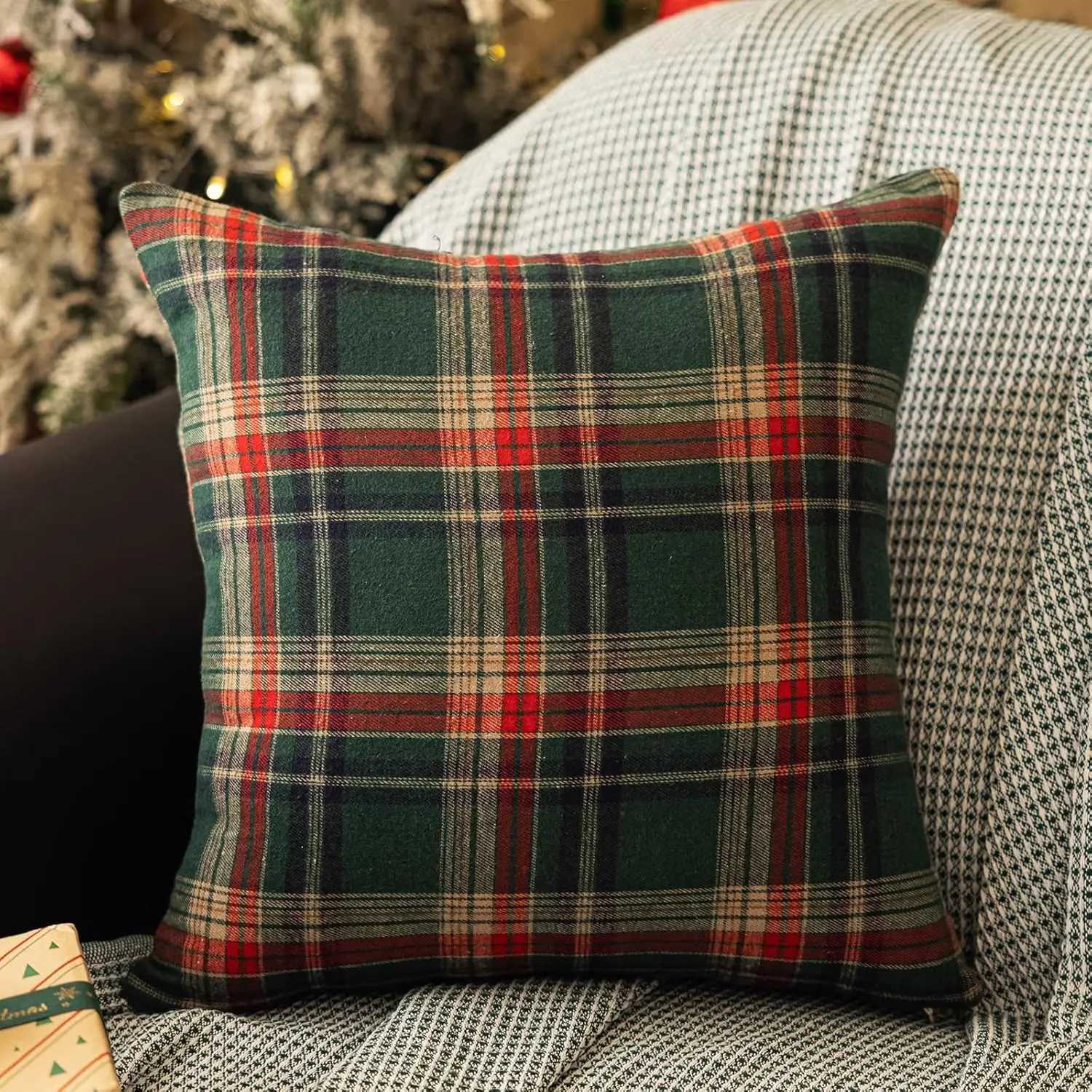 Christmas Plaid Decorative Throw Pillow Covers Scottish Tartan Cushion Case for Farmhouse Home Holiday DecortionHidden Zipper Y251105