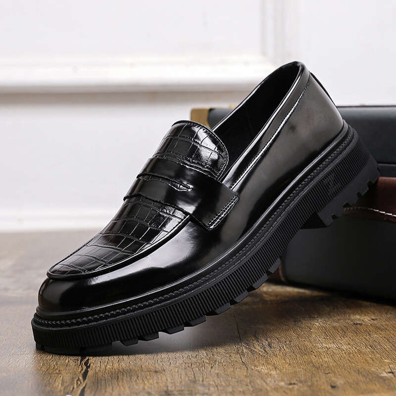 Men's in plus size, new casual shoes, fashionable foot covers, loafers, trendy British style business leather shoes