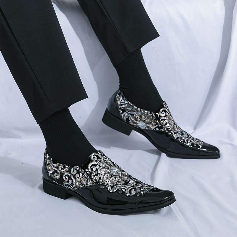 Large size new casual fashionable youth trend pointed toe shoes, business formal leather shoes