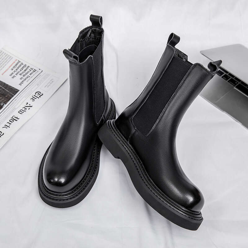 Thick soled high cut western-style for men's fashion in winter, thin British style black chimney boots, versatile mid-range boots