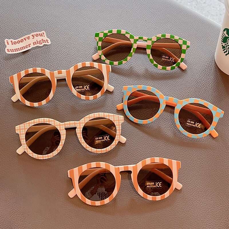 2023 New Kids Cute Checker Panel Color Round UV400 Baby Girls Outdoor Protection Sunglasses Children Sun Glasses