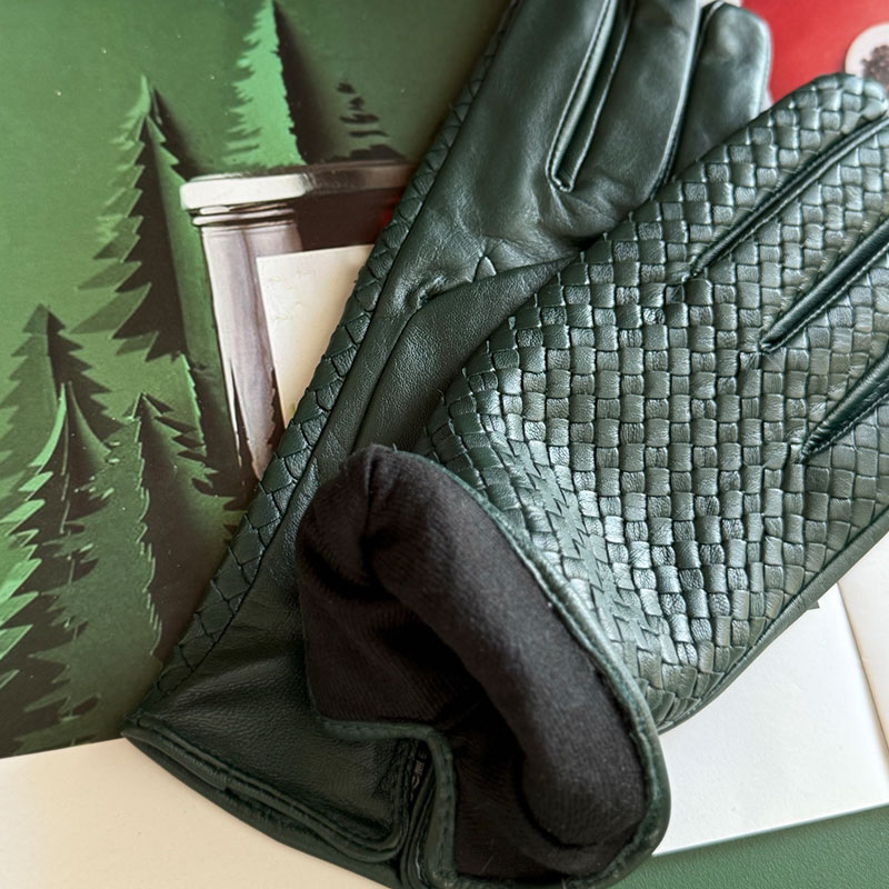 Retro Y2K Designer Luxury Women's Woven Leather Gloves Classic Multiple Colors Mittens Outdoor Warm Weatherproof Winter Accessory S1112