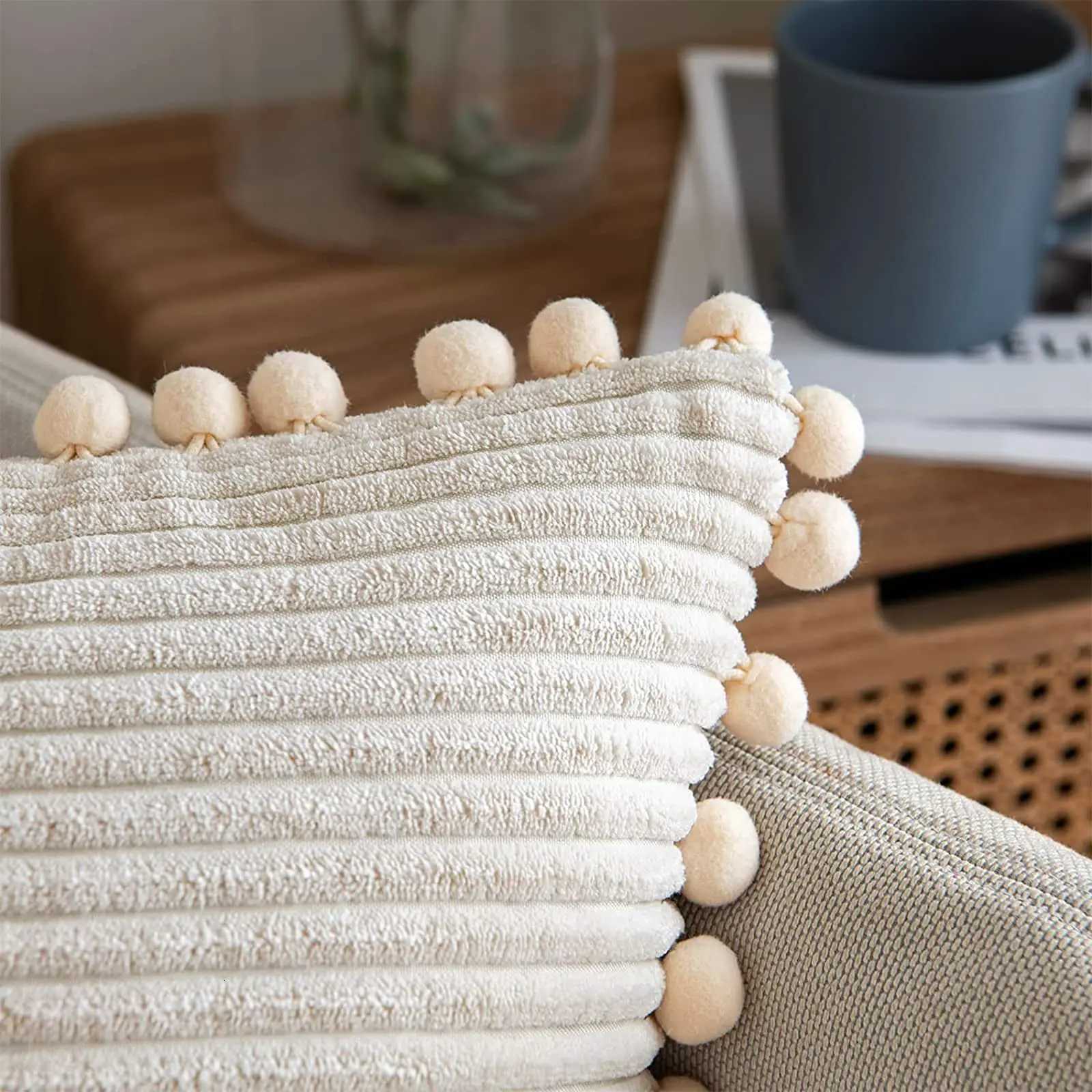 1pc Sequin Cushion Cover Shiny Wedding DecorationPillow Covers Luxury Gold Leather Stripe Throw Pillow Cover Living Room Bedroom Y251105