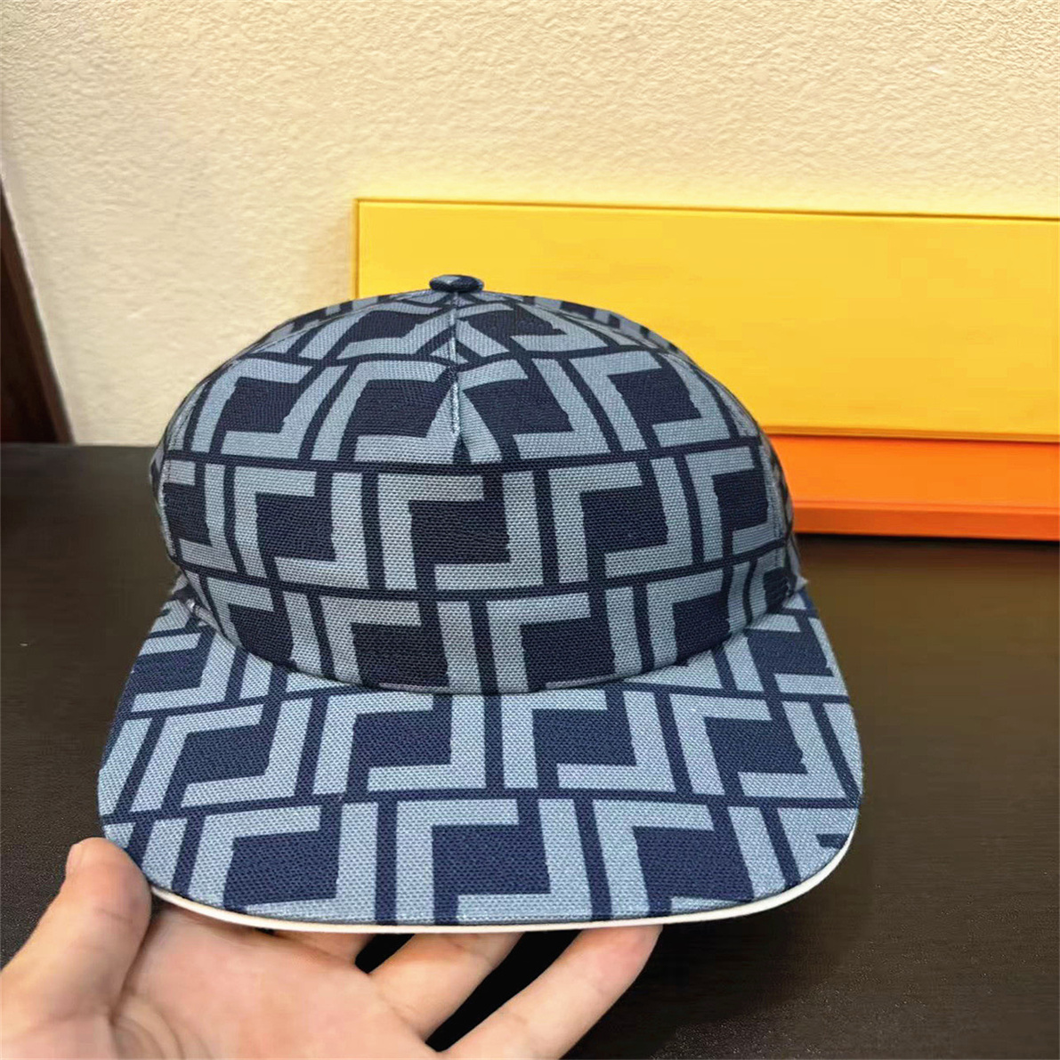 Fashion designer hat classic plaid Cotton Baseball cap for men women high end luxury cap retro plaid letter Sun hat Bucket hat 5524