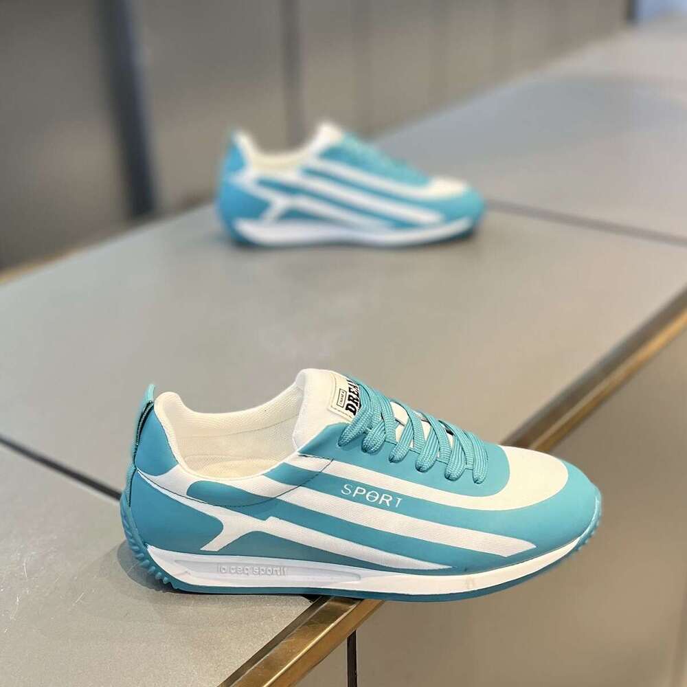 TikTok Autumn Men's 2025 New Low-top Mesh Korean Style Casual Comfortable Lightweight Fashionable Forrest Gump Shoes