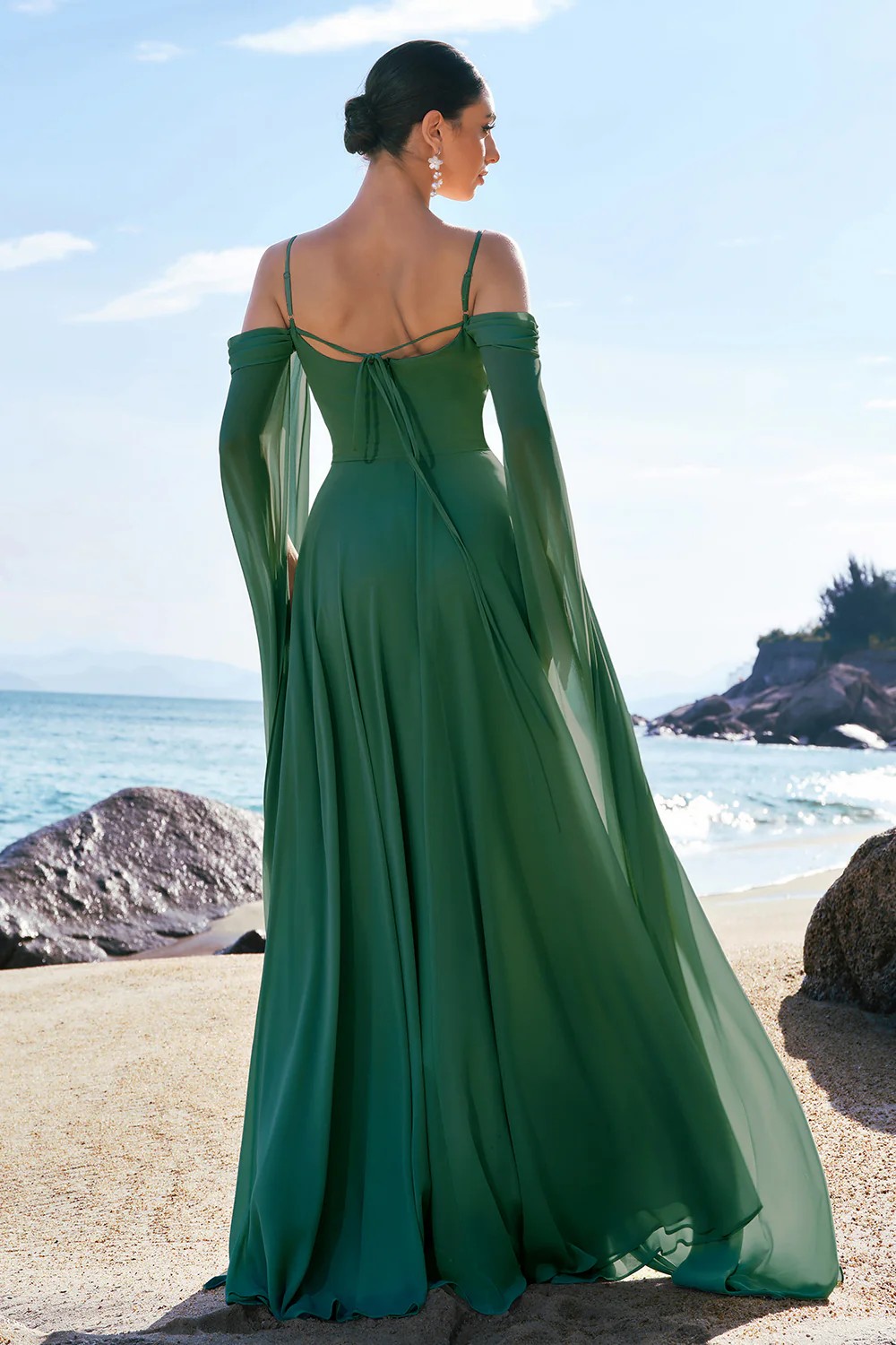 Luxurious Arabic Green Charming A-Line Prom Dresses Illusion Long Sleeves Evening Gowns Custom Made Party Gowns Robe de Mariee Vestidos Customized 01