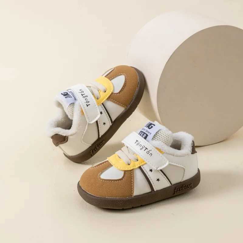 Childrens running lightweight sports shoes 2025 winter new fashionable walking boys and girls breathable soft casual shoesT251105